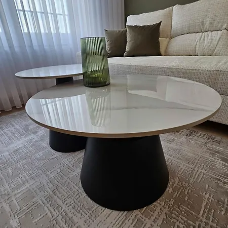 Airport1 Apartment *